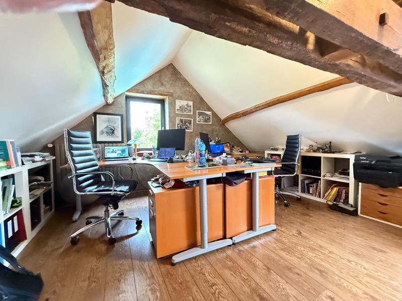 Propriété - 224 m² - 7 pièces