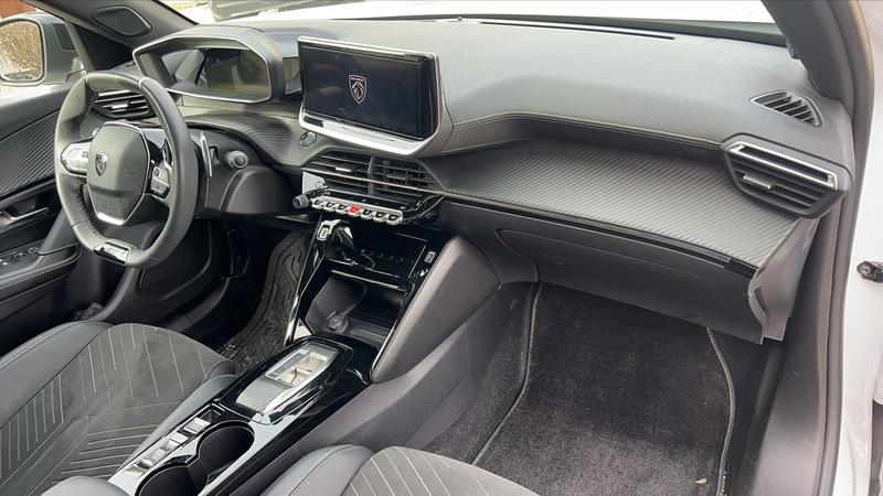 Peugeot 2008 1.2 PureTech 130 Eat8 Gt-Line