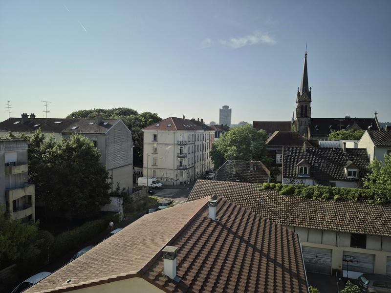 Appartement - 64 m² - 63 pièces