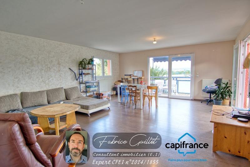 Maison - 241 m² - 7 pièces