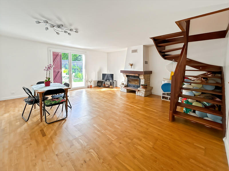 Maison - 78 m² - 5 pièces