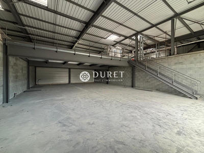 Local d'activités - 375 m²