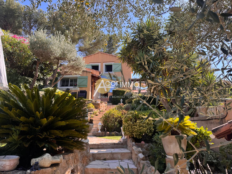 Maison - 88 m² - 4 pièces