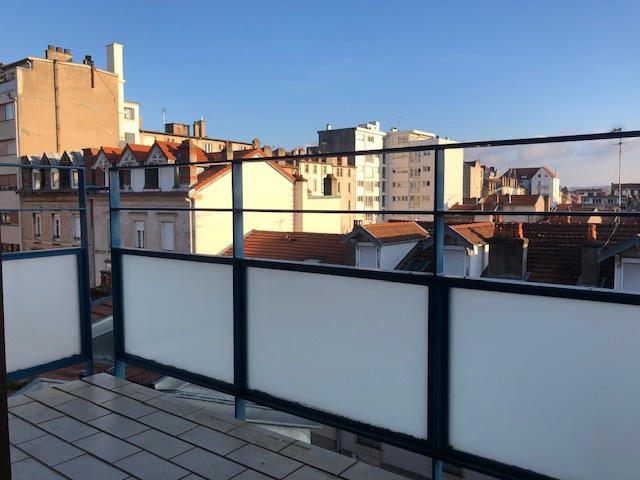 Studio - 40 m² - 1 pièce