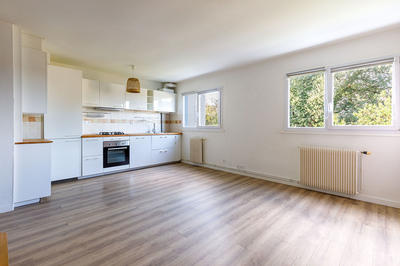 Appartement - 70 m² - 4 pièces