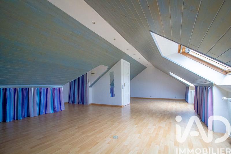 Maison - 180 m² - 7 pièces