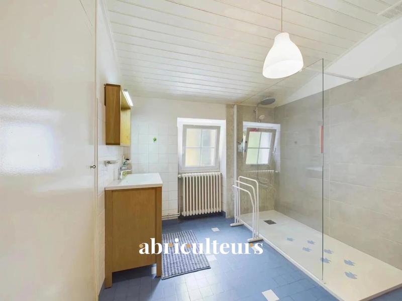 Maison ancienne - 235 m² - 8 pièces