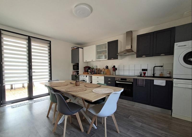 Immeuble - 200 m² - 8 pièces