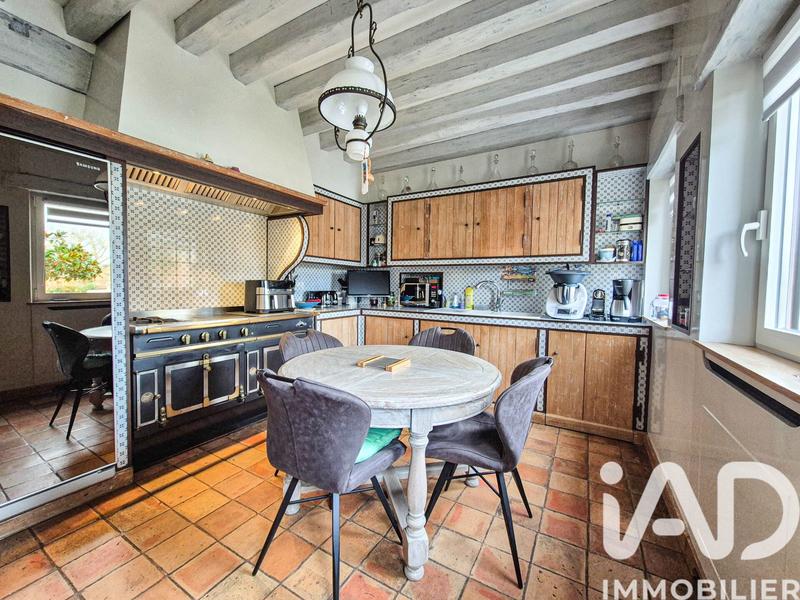 Maison - 213 m² - 7 pièces