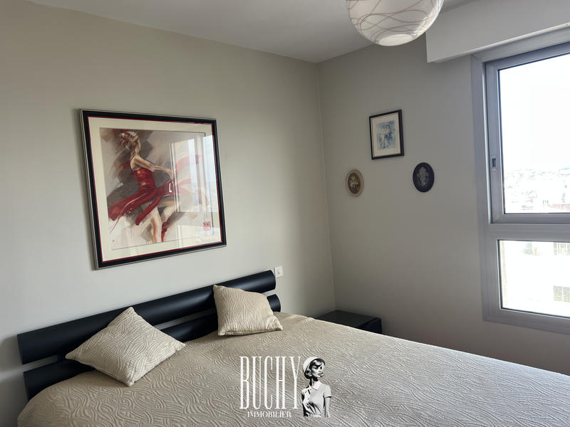 Appartement - 77 m² - 3 pièces