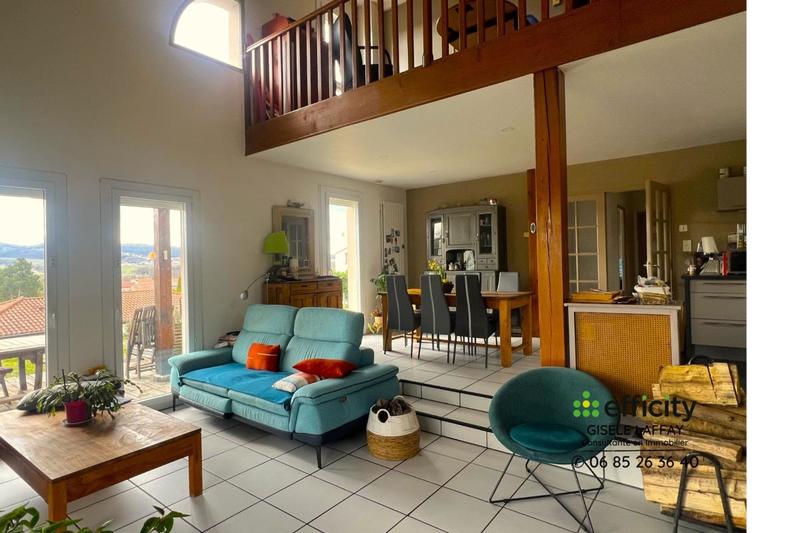 Maison - 128 m² - 5 pièces