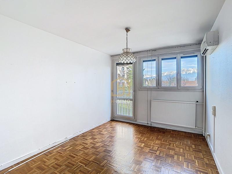 Appartement - 98 m² - 5 pièces