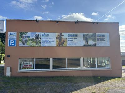 Local commercial - 2 174 m²