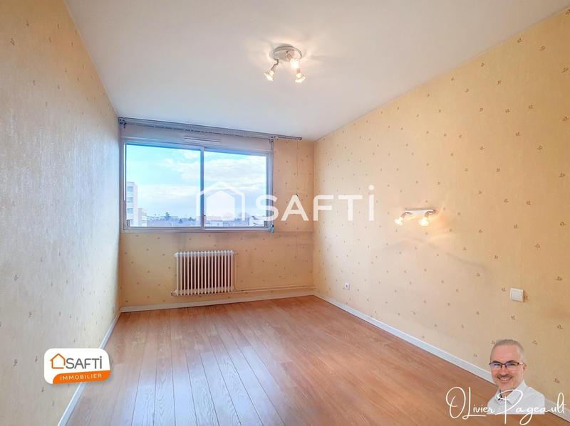 Appartement - 90 m² - 4 pièces