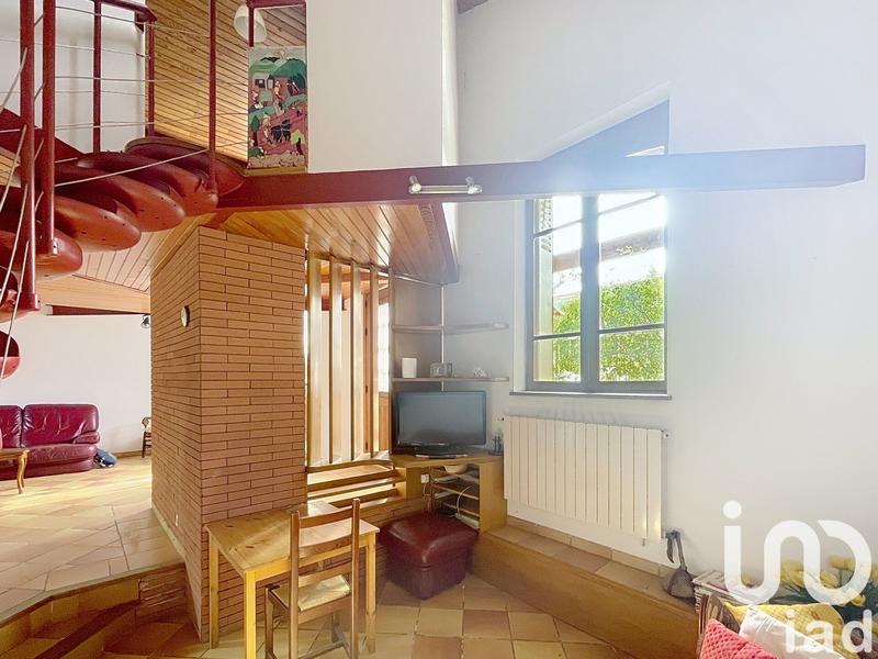 Maison - 206 m² - 5 pièces