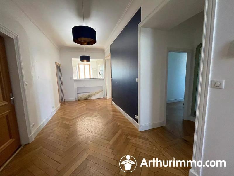 Appartement - 135 m² - 6 pièces