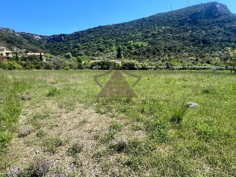 Terrain - 1 741 m²