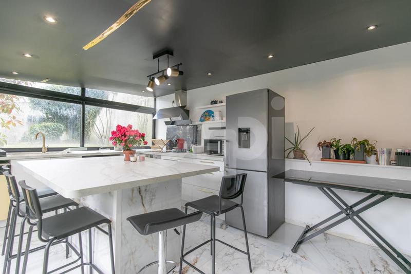 Appartement - 80 m² - 3 pièces