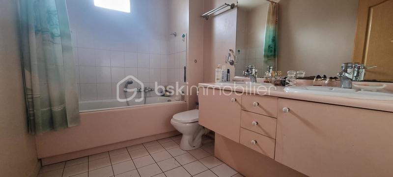 Maison - 166 m² - 7 pièces