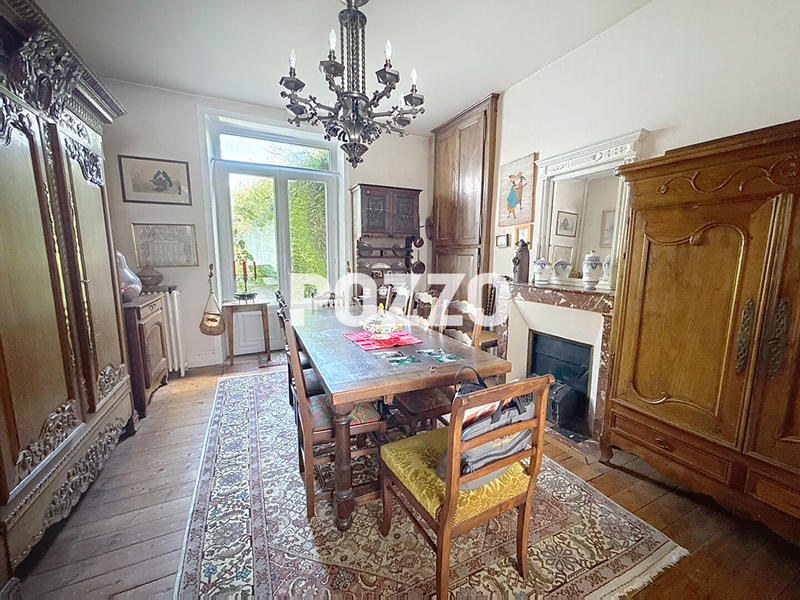 Maison - 157 m² - 8 pièces