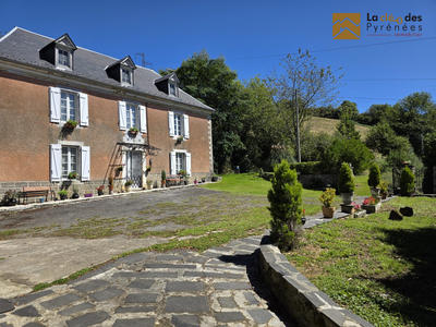 Maison ancienne - 152 m² - 6 pièces