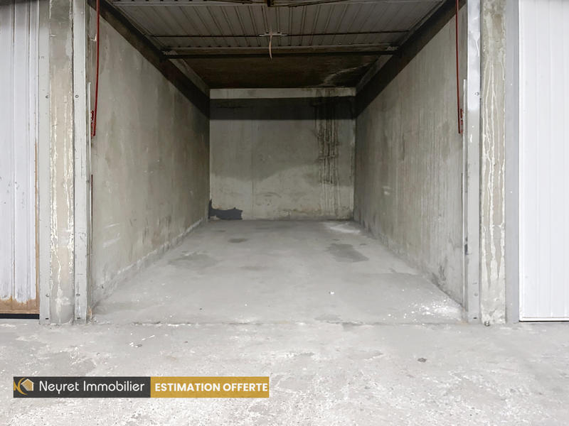 Parking / Garage - 14 m²