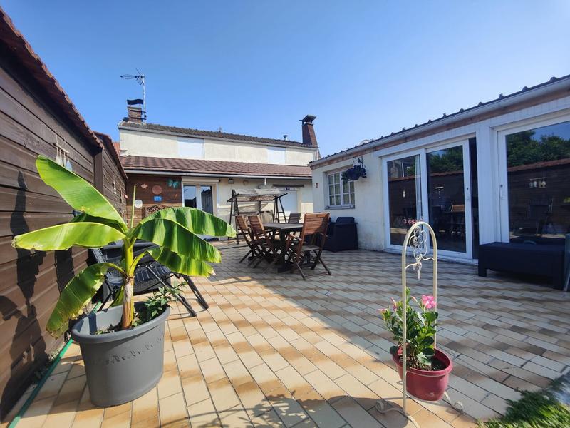 Maison - 126 m² - 6 pièces