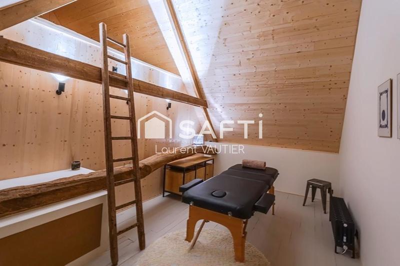 Maison - 163 m² - 7 pièces