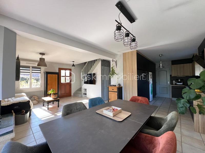 Pavillon - 122 m² - 7 pièces