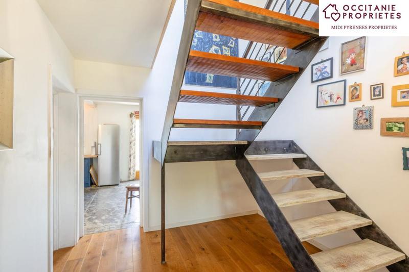 Maison - 258 m² - 9 pièces