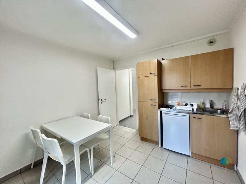 Bureau - 59 m² - 2 pièces