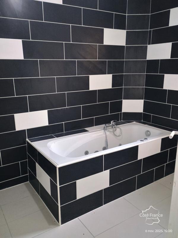 Château - 212 m² - 9 pièces