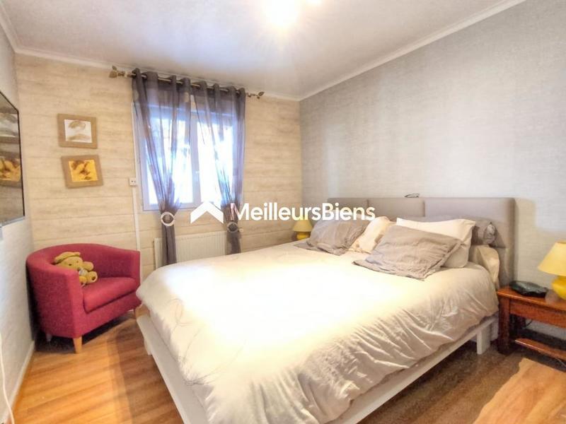 Maison - 166 m² - 7 pièces