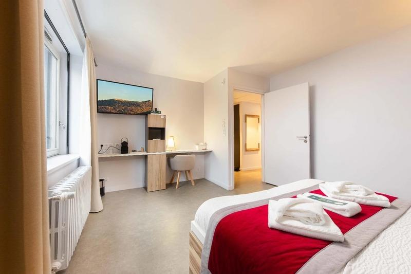 Local commercial - 700 m² - 19 pièces