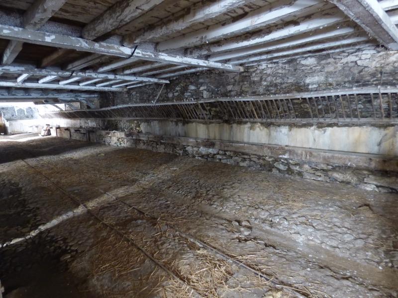 Corps de ferme - 240 m² - 7 pièces