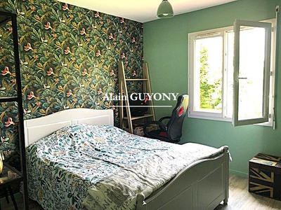 Maison traditionnelle - 130 m² - 6 pièces