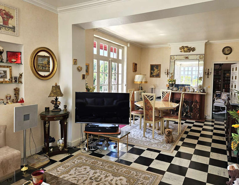 Maison - 137 m² - 5 pièces