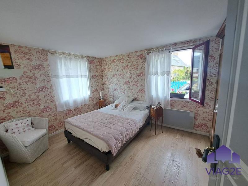 Maison traditionnelle - 104 m² - 5 pièces