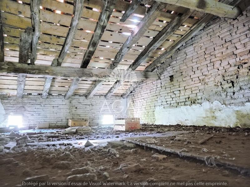 Maison - 200 m² - 4 pièces