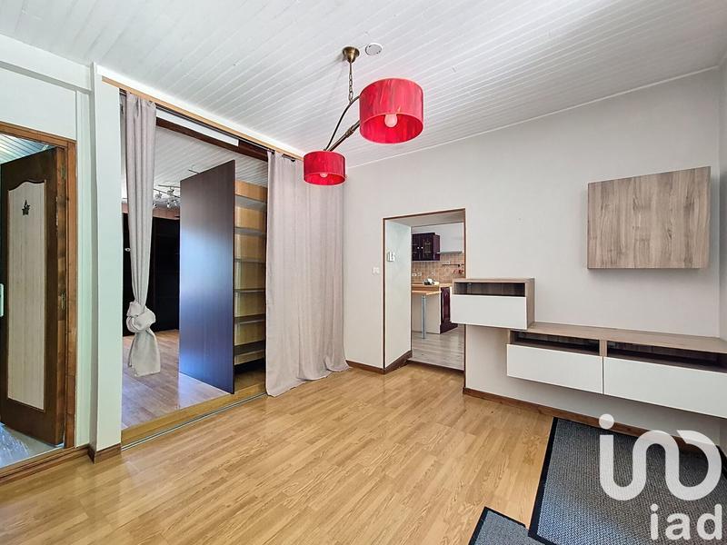 Maison - 215 m² - 8 pièces