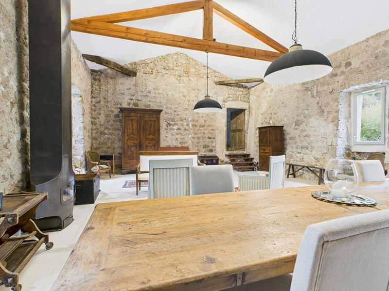 Demeure - 369 m² - 8 pièces