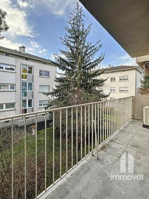 Appartement - 85 m² - 5 pièces