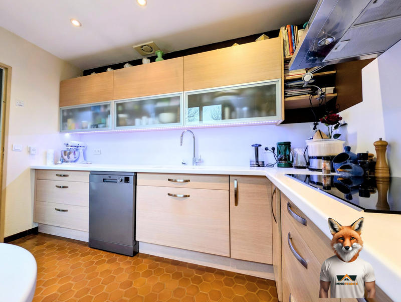 Maison - 92 m² - 5 pièces