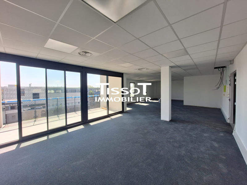 Bureau - 417 m²