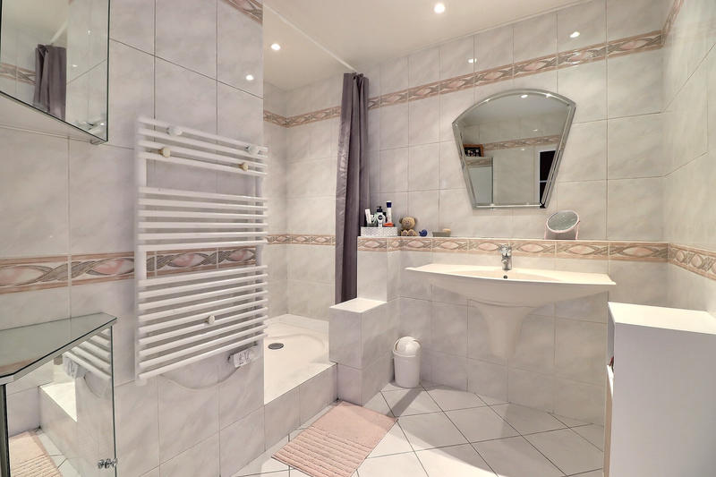 Appartement - 82 m² - 5 pièces