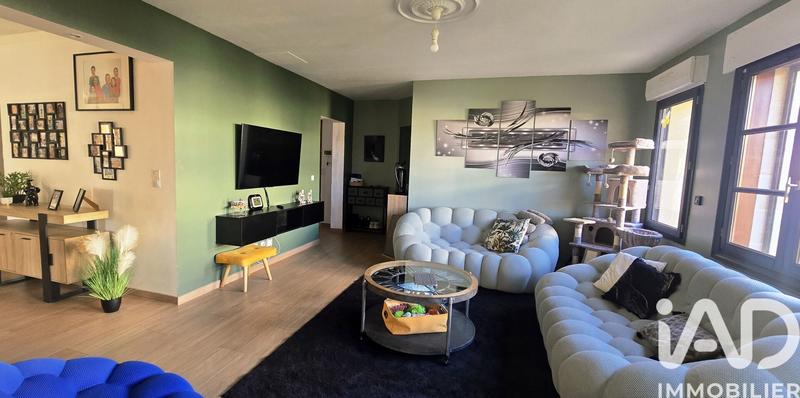 Maison - 212 m² - 10 pièces