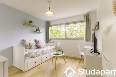 Chambre - 9 m² - 1 pièce