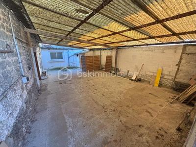 Immeuble - 200 m² - 6 pièces