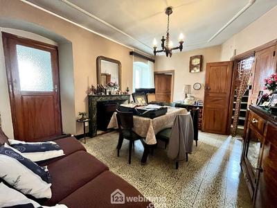 Maison - 172 m² - 9 pièces