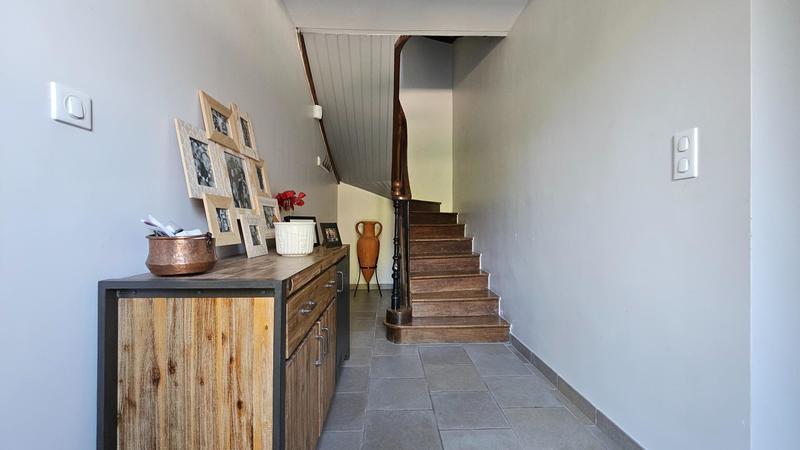 Maison - 214 m² - 5 pièces